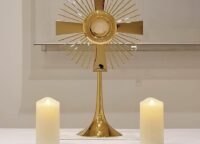 Adoration-Eucharistique-Radio Maria